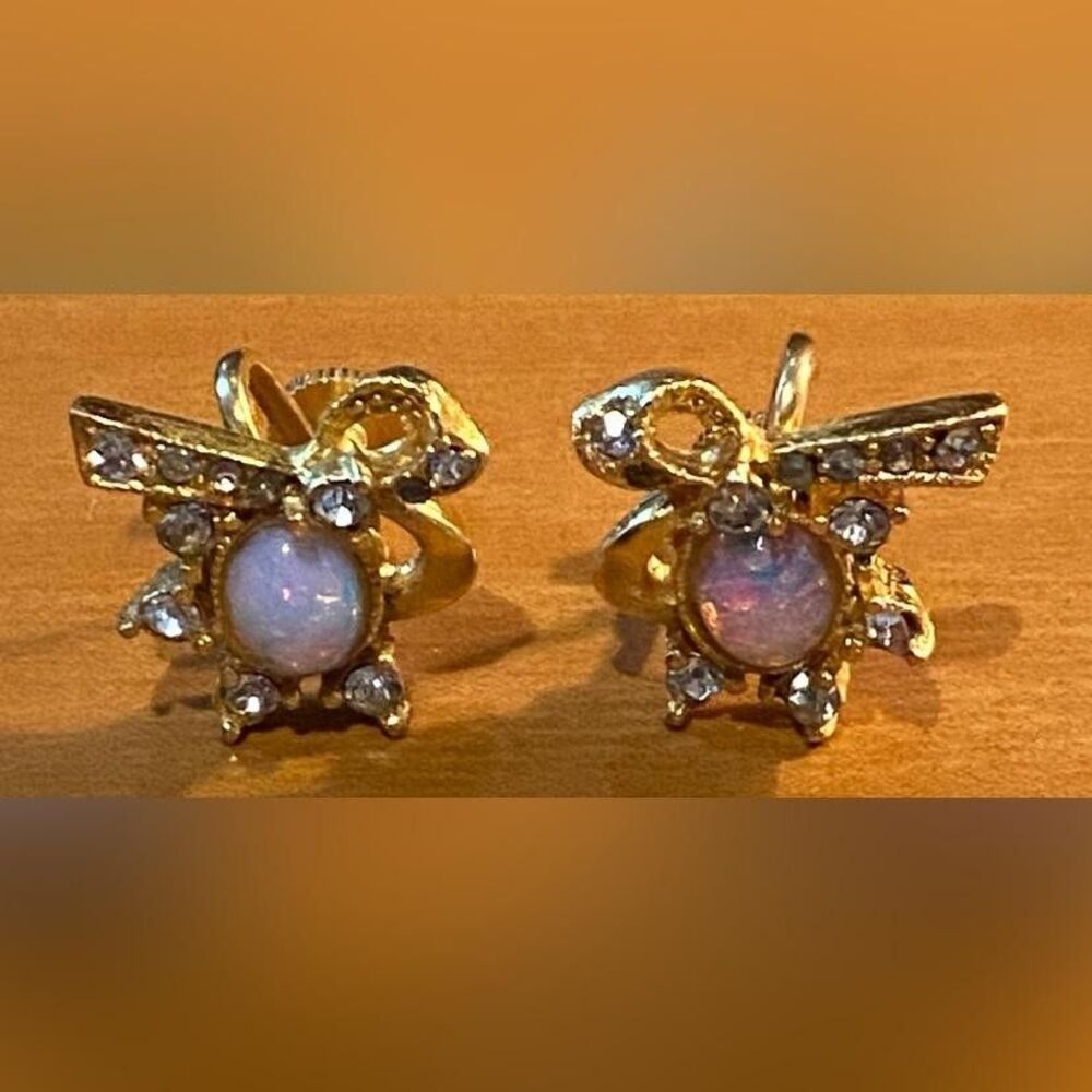 Vintage Gold Tone Opal Rhinestone Bow Stud Earrings Screw Back 1/2 Inch Jewelry